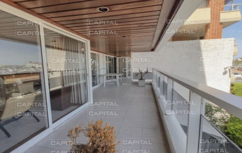 Imagen 6 de 18 de Apartamento En Puerto De Punta Del Este - Punta Del Este Peninsula