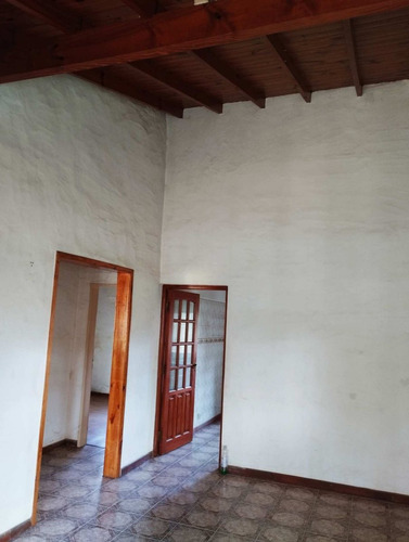 Venta Casa En De Vicenzo Grande Pilar