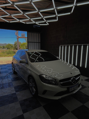 Mercedes-Benz Clase A 1.6 A200 Urban 156cv