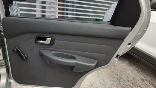 Fiat Siena 2015 1.0 El Flex 4p