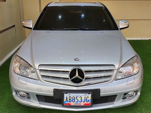 Imagen 2 de 18 de Mercedes Benz C200