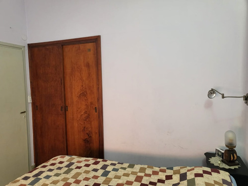 Casa 3 Amb + Departamento 1 Amb F: 6455