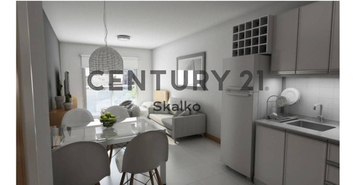 Imagen 2 de 4 de Venta Monoambiente Barrio Luis Agote Con Balcón Al Frente En Construcción