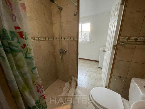 Casa En Venta De 4 Dorm. En Curicó