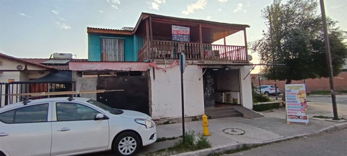 Casa En Venta De 5 Dorm. En Quilicura