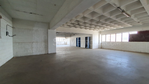 Imagen 6 de 25 de Edificio Deposito Oficina Industrial En Alquiler Boleita Norte