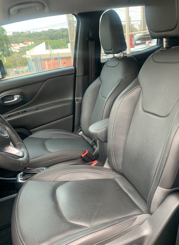 Imagem 8 de 10 de Jeep Renegade Longitude 2.0 Preto 2020