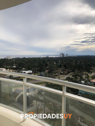 Imagen 2 de 11 de Apartamento En Venta Sobre Roosevelt De 2 Dormitorios Con Vista Y Sol