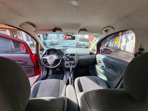 Fiat Punto 2012 1.8 16v Essence Flex Dualogic 5p
