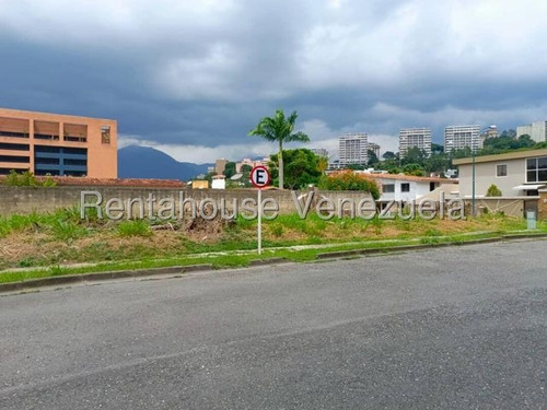 Ana Torres. Terreno En Venta 258843 En Sorocaima
