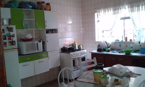 Sobrado No Bairro Vila Palmares Em Santo Andre Com 02 Dormitorios - V-27161