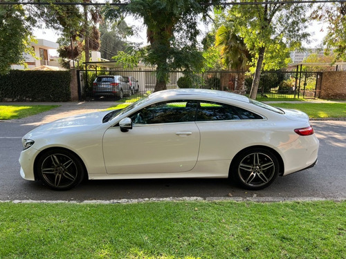 Imagen 5 de 12 de Mercedes-benz E 200 Coupe