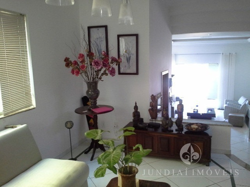 Vendo Linda E Confortável Casa No Jardim Messina Em Jundiaí, 03 Suítes, Escritório, 4 Salas, Cozinha Planejada, 4 Vagas, Depósito. - Ca00009 - 2451627