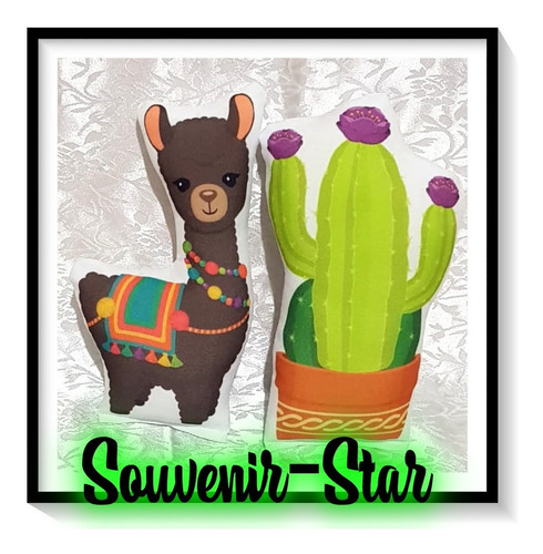 Souvenir 5 Llamas Alpacas Cactus Con Forma 30cm