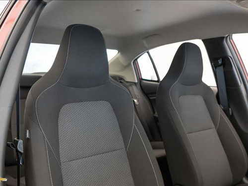 Chevrolet Onix plus 1.0 Lt 4p