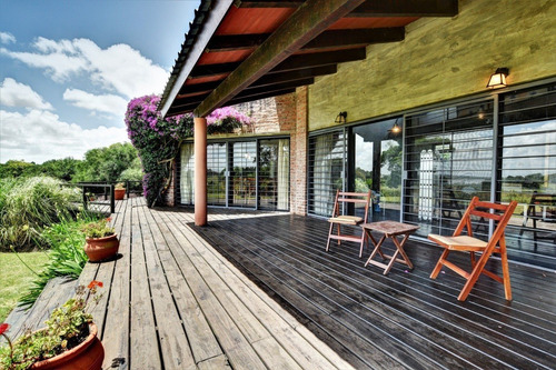 Venta De Chacra (quinta) De 3 Dormitorios En Punta Ballena, Punta Del Este.- Ref: 5123