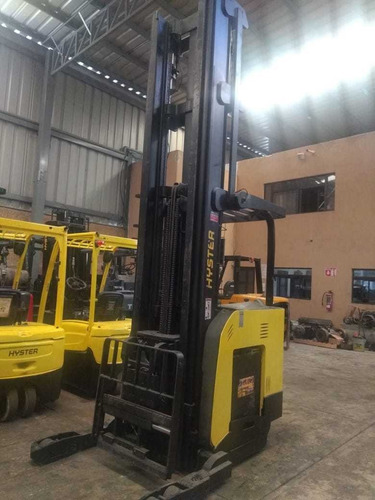 Imagen 1 de 7 de #221 Montacargas Hyster Reach Doble Pasillo Angosto