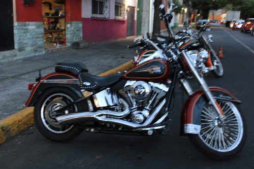 Harley Davidson Heritage Softail