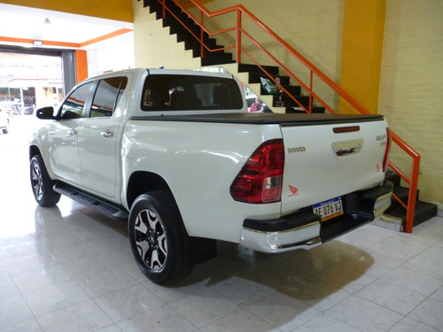 Toyota Hilux 2.8 Cd Srx 177cv 4x2