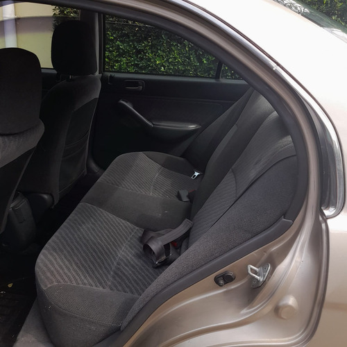 Honda Civic 1.7 Lx 4p