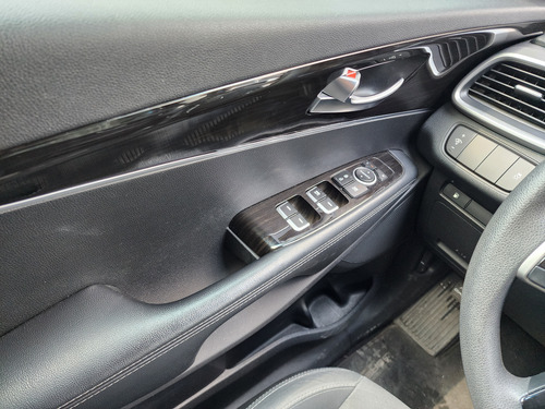 Kia Sorento 2.4 Lx At