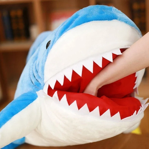 Tiburón Gigante De Peluche 110 Cm