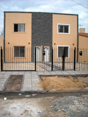 Imagen 1 de 5 de Duplex A Estrenar En Ituzaingo Norte