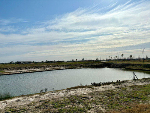 Lote Al Agua En Venta 731m² Noroeste - Barrio Riberas