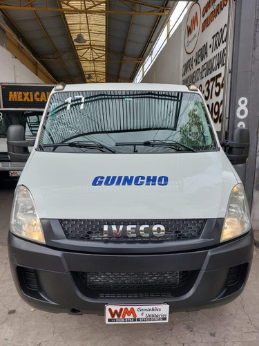 Imagem 9 de 14 de Iveco - Daily 35s14hdcs - Guincho Plataforma 5.5 Mts
