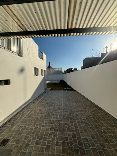 Venta Casa Greenville 2- Credito Hipotecario Bancos. Pileta Dormitorio En Planta Baja Oportunidad.