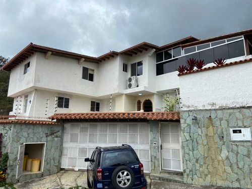 Vendo/alquilo Casa 453m2 Sorocaima 8403