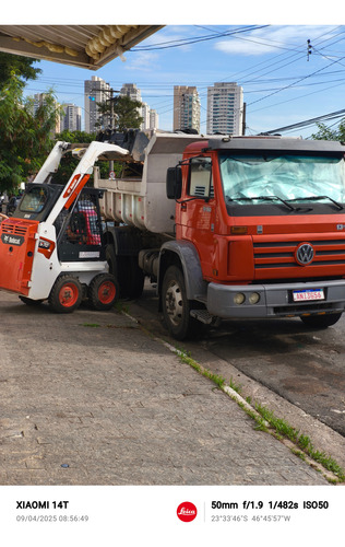 Mini Carregadeira Bobcat S70 , A Menor Carregadeira