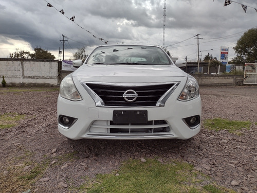 Imagen 2 de 14 de Nissan Versa 2018 1.6 Exclusive Navi At