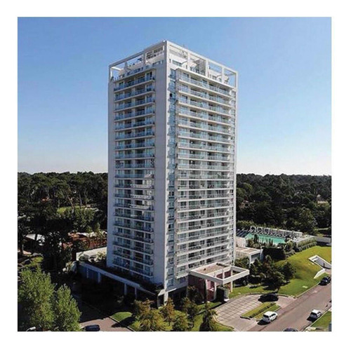 Apartamento 1 Y 1/2 Dormitorios En Torre Yoo Punta Del Este