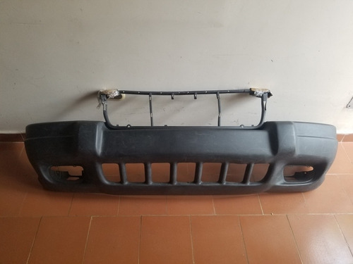 Parachoque Delantero Jeep Grand Cherokee Laredo 2000-2005