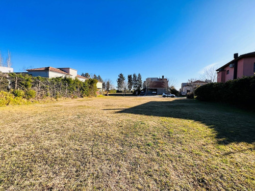 Imagen 7 de 11 de Vendo Lote Interno En Barrio San Isidro Labrador!! Orientacion Este, Escriturado!