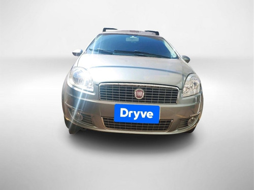Imagem 1 de 13 de Fiat Linea Essence 1.8 16v Dualogic Flex