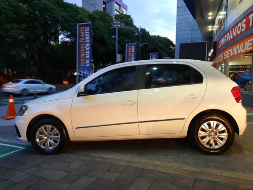 Imagen 4 de 15 de Volkswagen Gol 2018 1.6 Trendline Mt 5 P