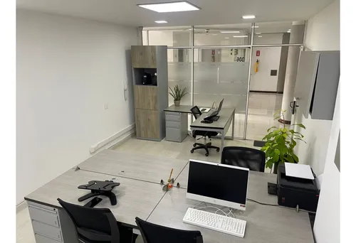 Oficina Para La Venta En Laureles