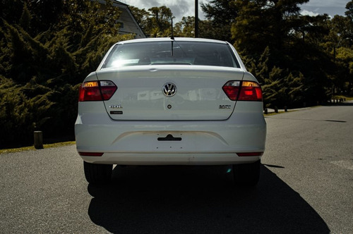 Volkswagen Gol Confortline 1.6 Motorland Permuto / Financio