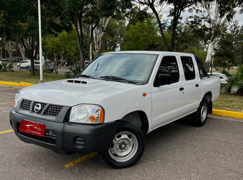 Nissan NP300 2.5 Cabina Doble 133cv 4x2