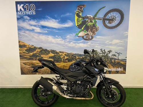 Z400 Preta 2021 - Imperdível