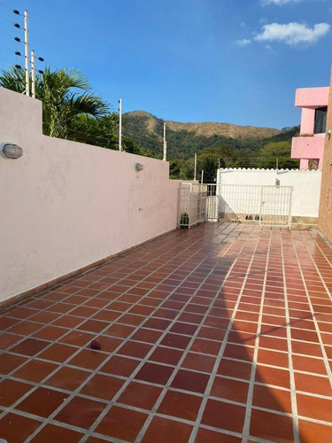 Imagen 14 de 30 de Maria Eugenia Blanco Vende Casa En Altos De Guataparo, Valencia 125541