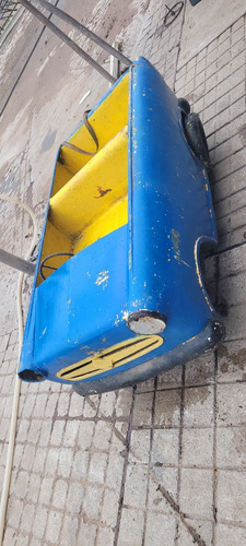 Auto De Parque Infantil En Fibra Azul (Usado)
