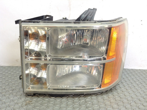 Faro Izquierdo Detalle Gmc Sierra 3500 Hd Mod 07-11