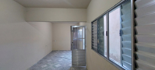 Vendo Casa Sobrado Com 3 Alugueis Sobrado Tem Tres Casas Todas Com Agua E Luz Independente Proximo A Tudo