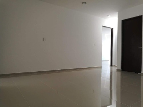 Imagen 6 de 14 de Casa Con Alberca Propia En Cumbres Del Lago, Terraza, 3 Recs