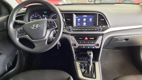 Imagen 10 de 15 de Hyundai Elantra 2018 2.0 Gls Premium At
