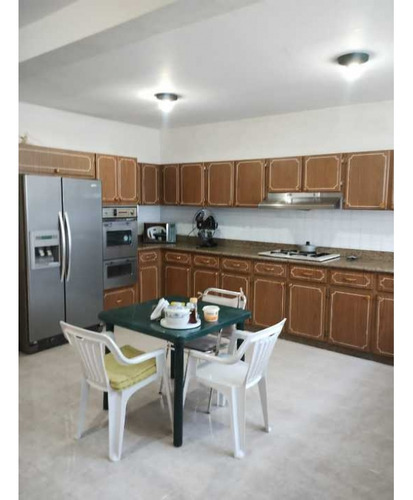 Se Vende Casa 515m2 7h/6b/8p Las Acacias 1443