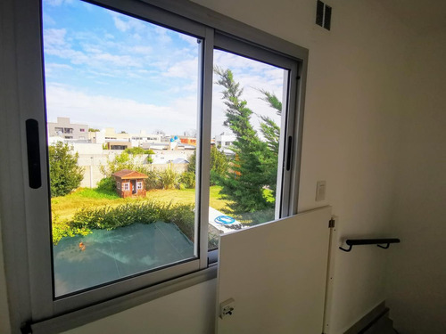 Imagen 21 de 21 de Ph, Tipo Duplex Con Jardín Y Cochera - 133 / 70 Y 71 La Plata